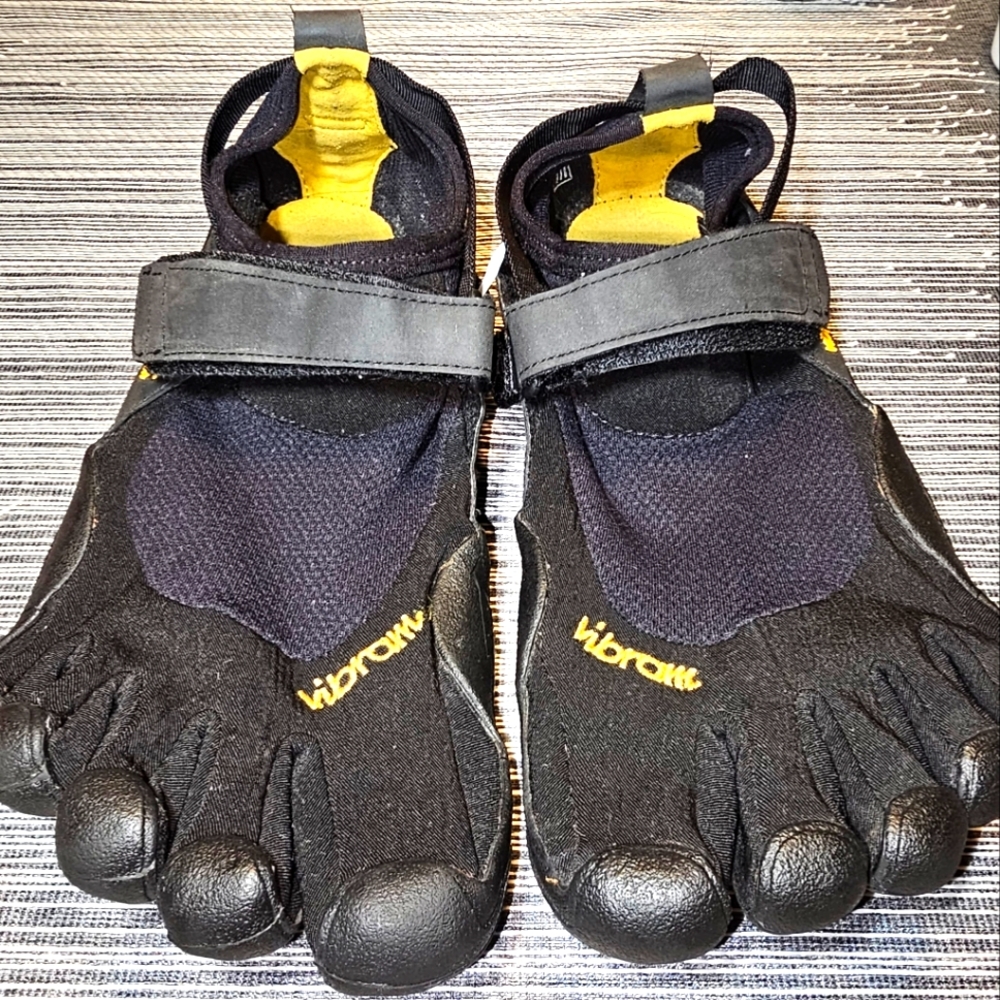 Vibram Five Fingers Men's KSO 148 Black/Black